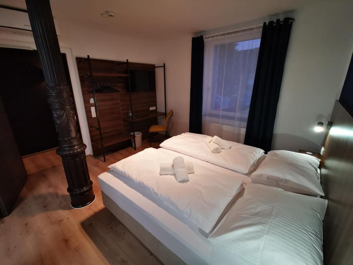 Hotel Zu Freunden Гамм Екстер'єр фото